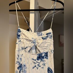 Zara NWT Blue and White Floral Midi/Maxi Dress - Medium.